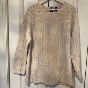 EUC Gap vintage lambswool & angora cream scalloped neck sweater. Size sm…
